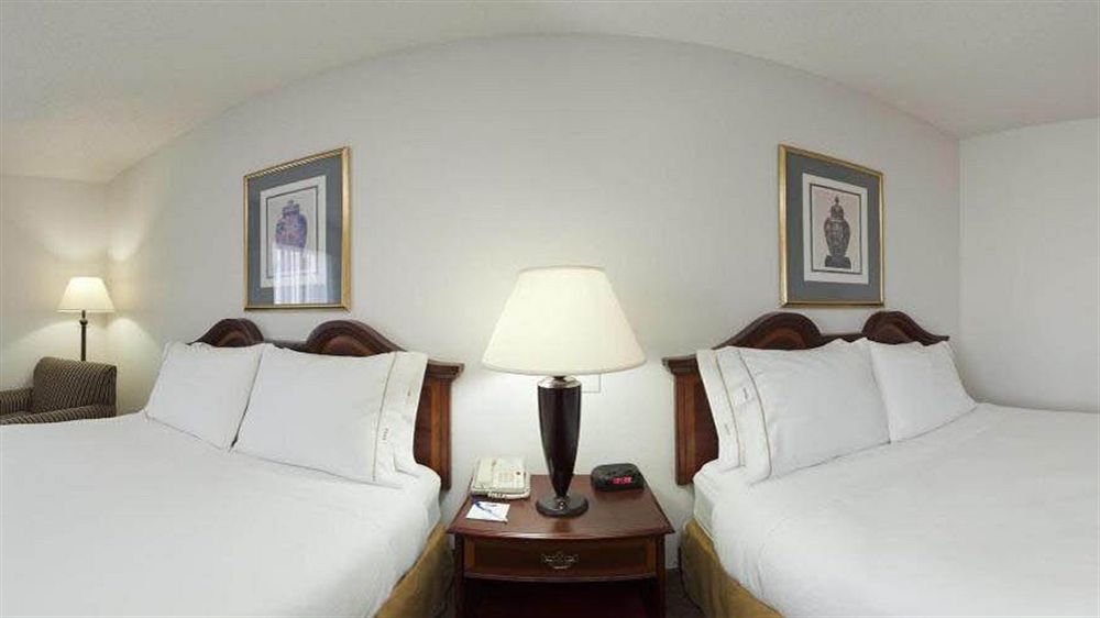 Express & By Ihg Hotel